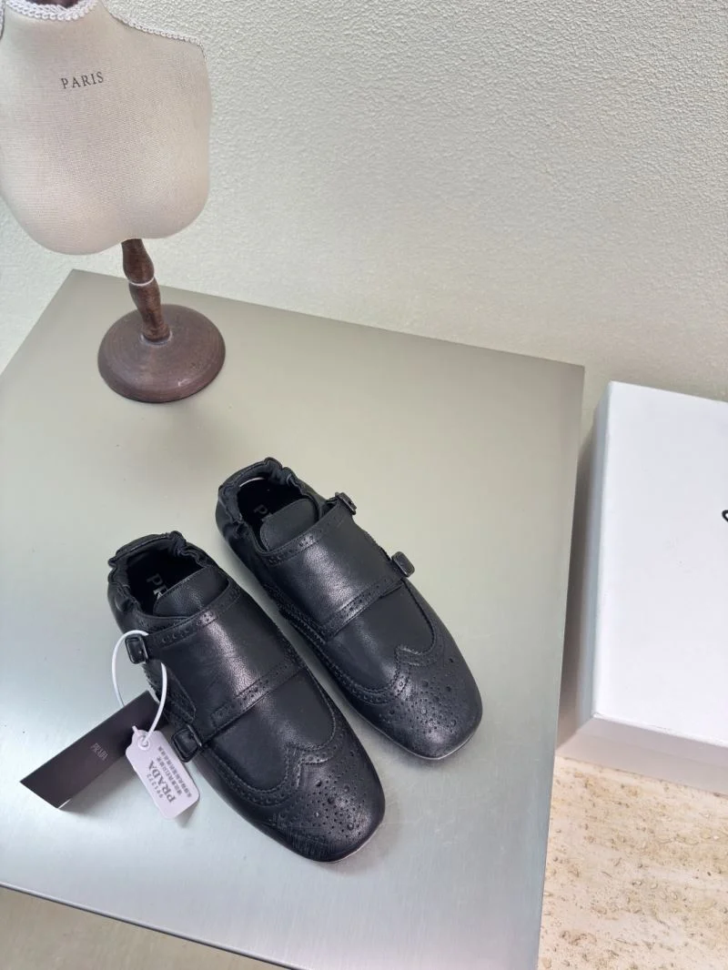 Reliable Prada Low Shoes 35103