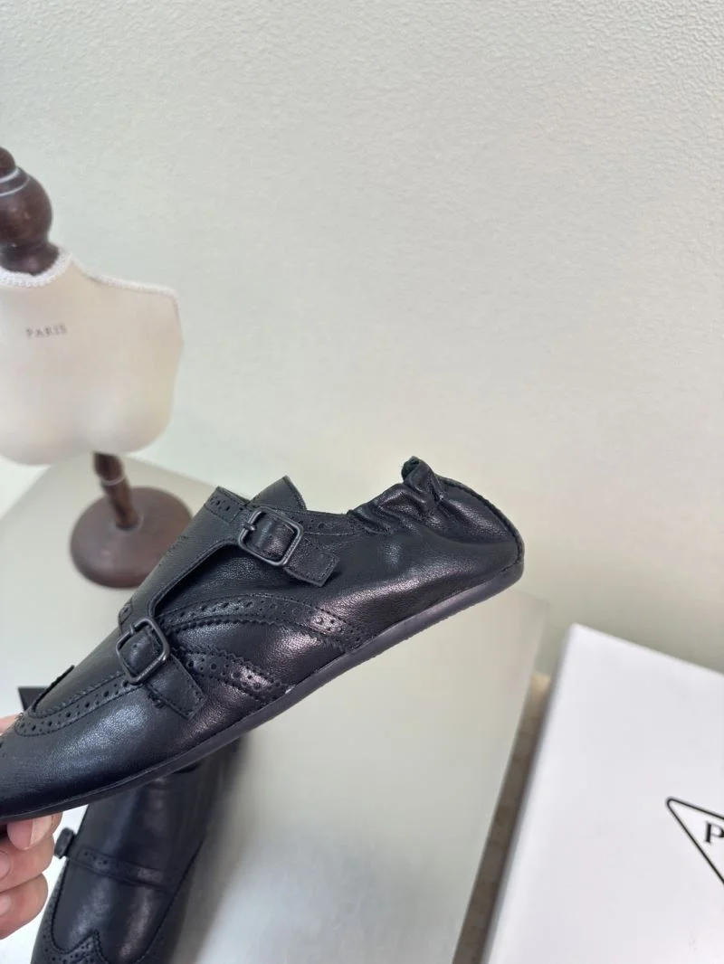 Reliable Prada Low Shoes 35103