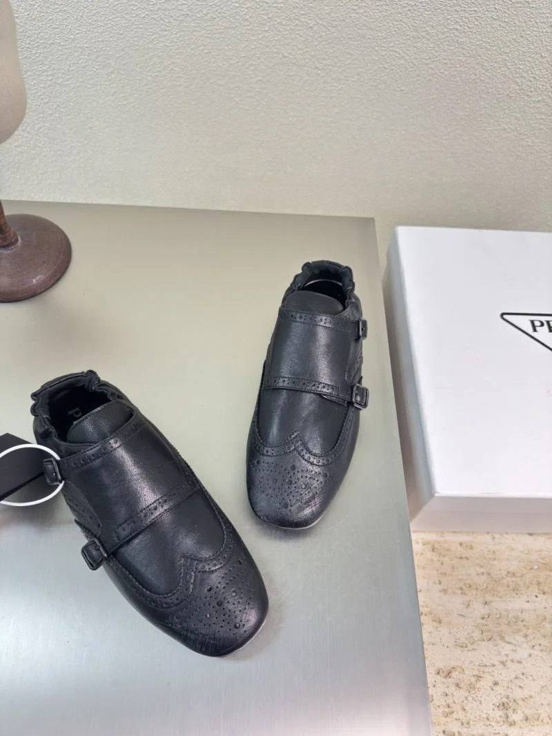 Reliable Prada Low Shoes 35103