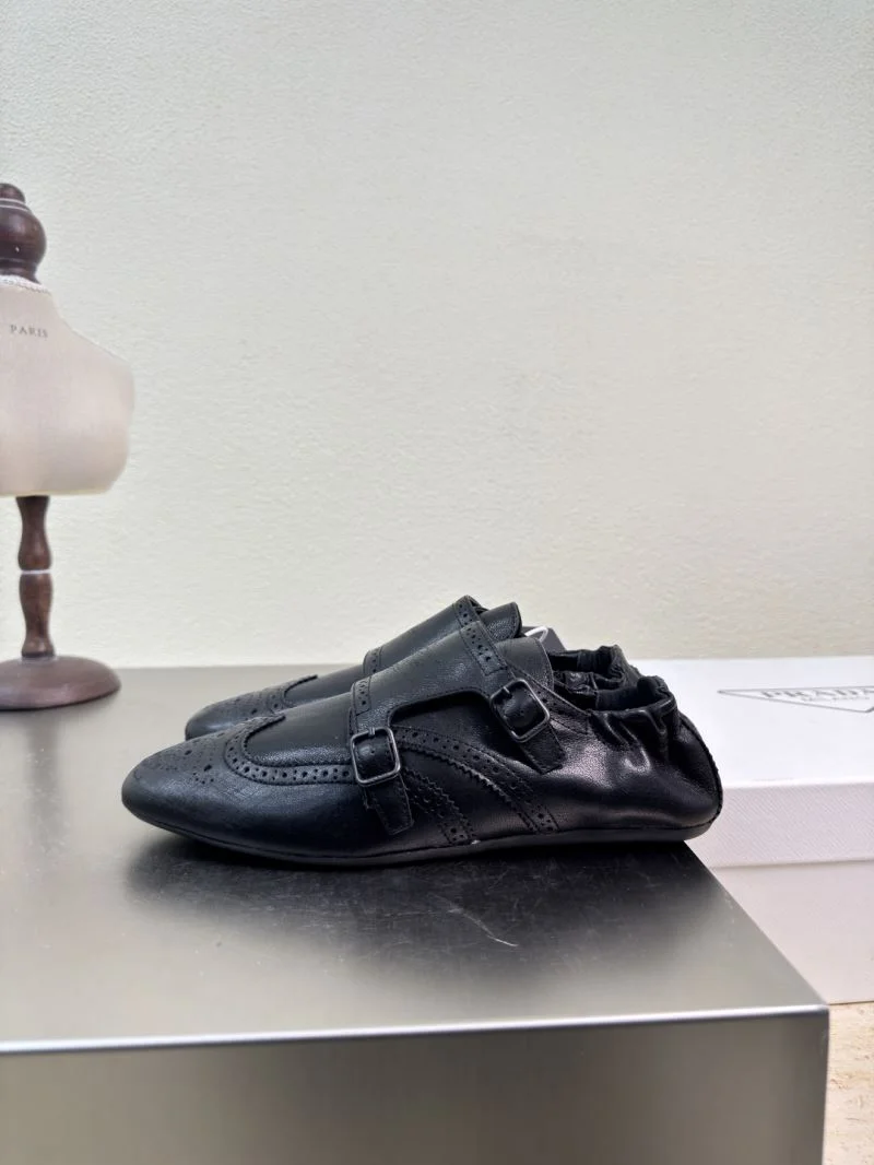 Reliable Prada Low Shoes 35103