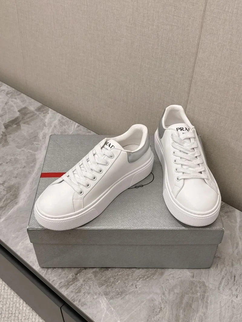 Colorful Prada Low Shoes 35094