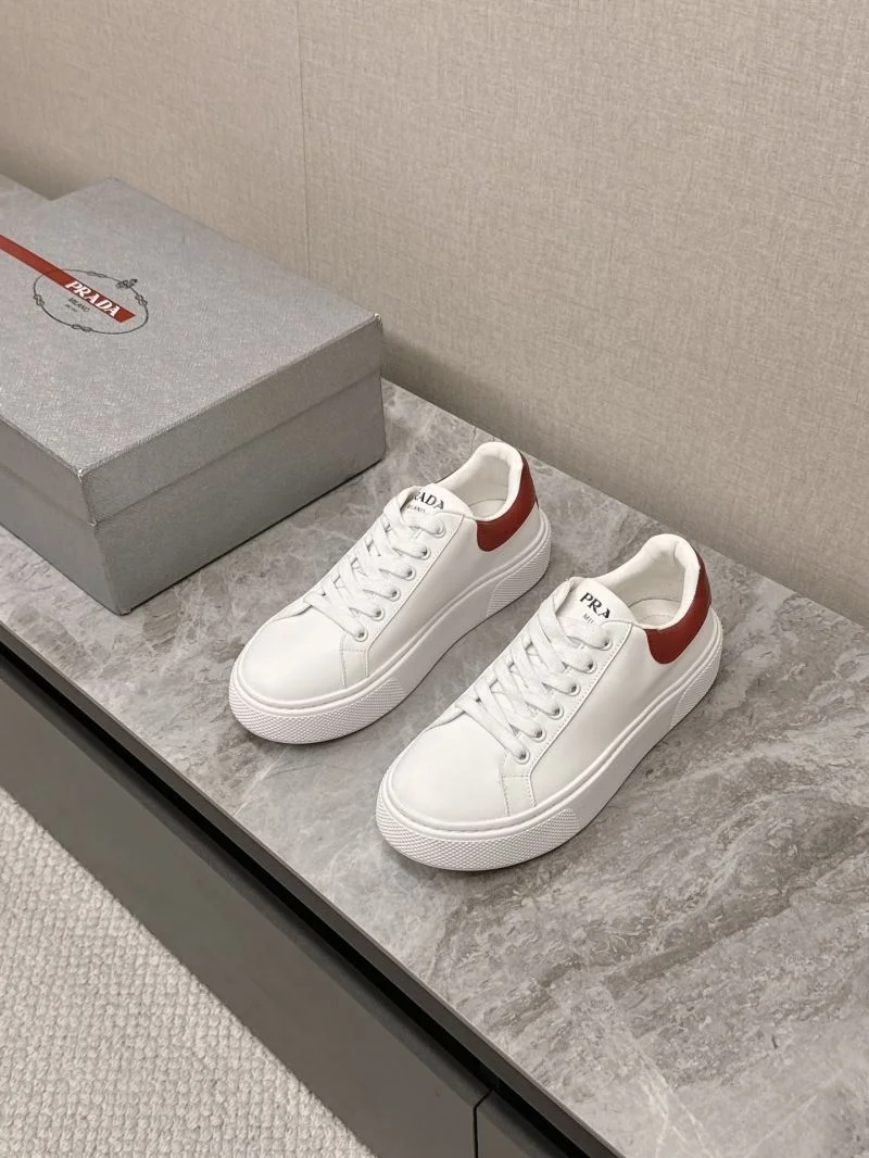 Stretchable Prada Low Shoes 35092