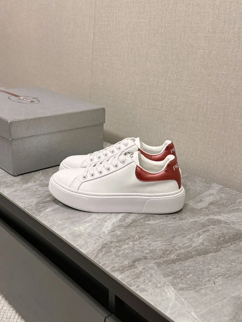 Stretchable Prada Low Shoes 35092