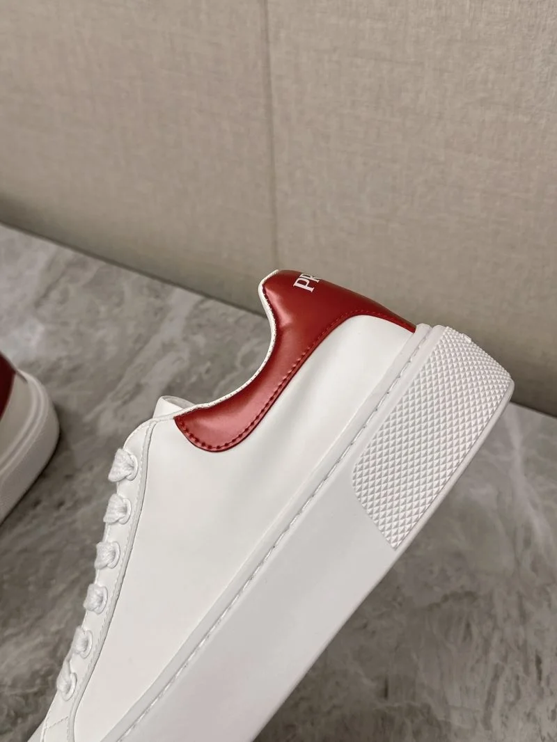 Stretchable Prada Low Shoes 35092