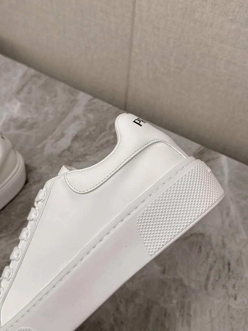 HighQuality Prada Low Shoes 35088