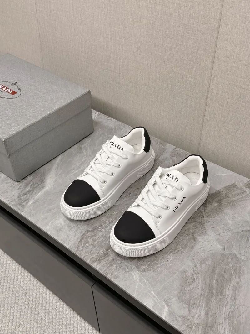 Prada Low Shoes Comfortable 35086