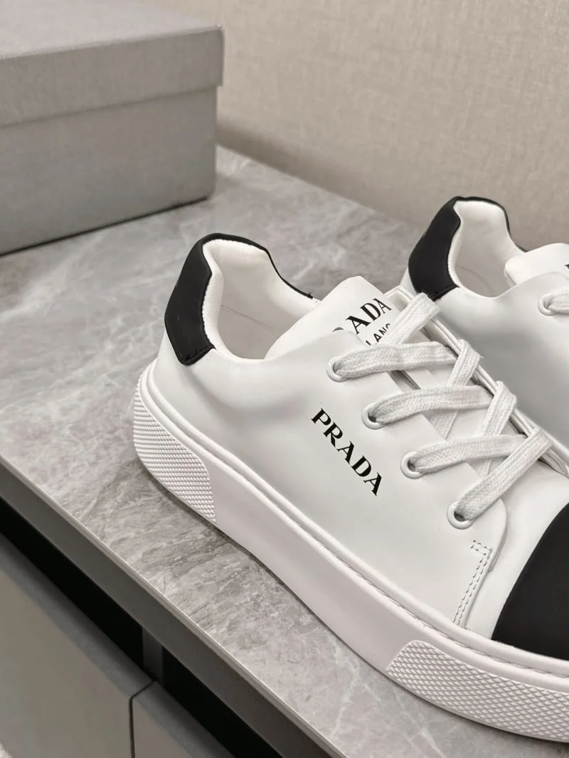 Prada Low Shoes Comfortable 35086