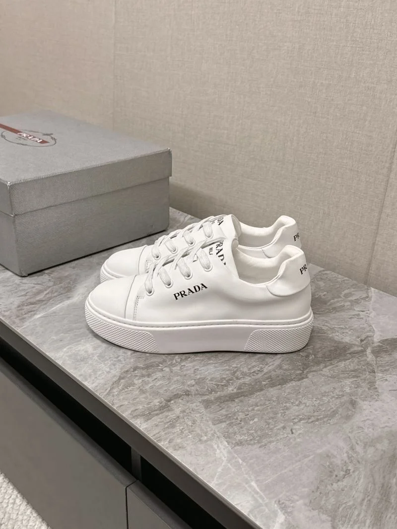 Breathable Prada Low Shoes 35085