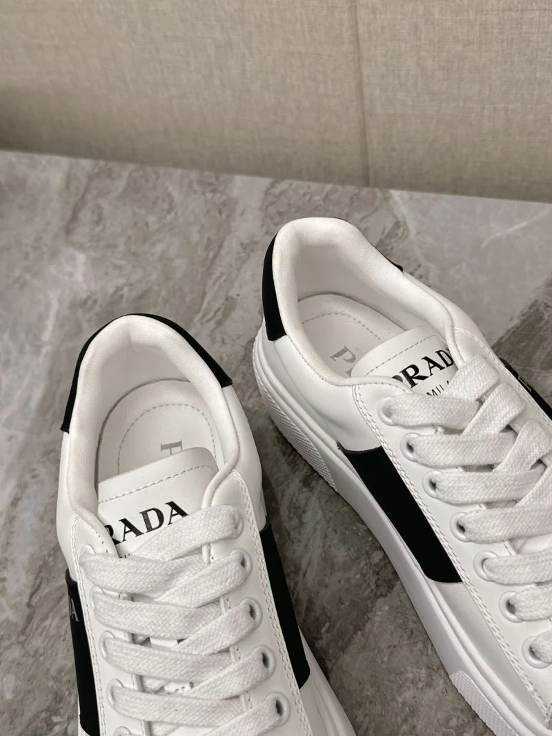 Bright Prada Low Shoes 35083