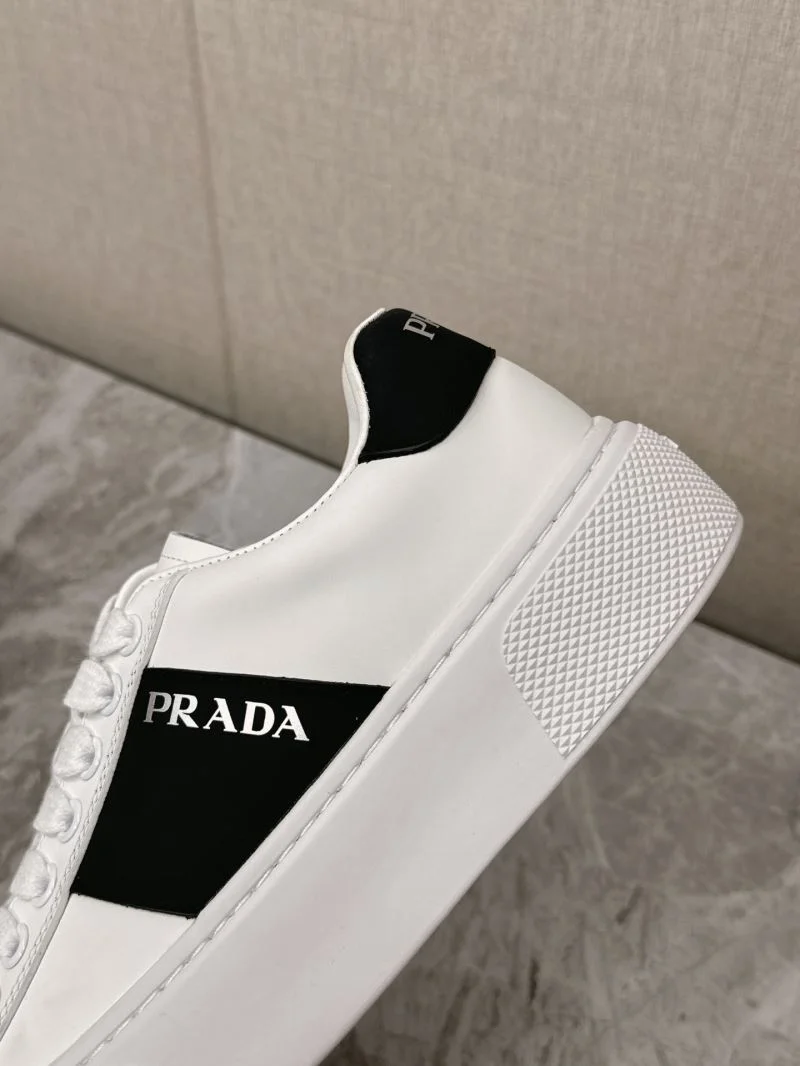 Bright Prada Low Shoes 35083