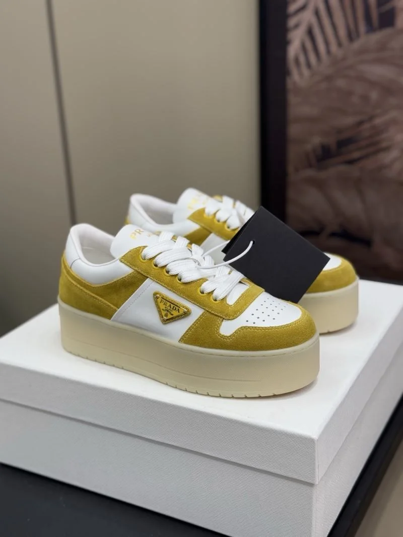 Prada Low Shoes Unique 35064
