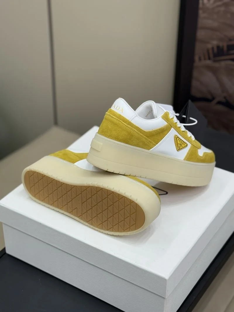 Prada Low Shoes Unique 35064