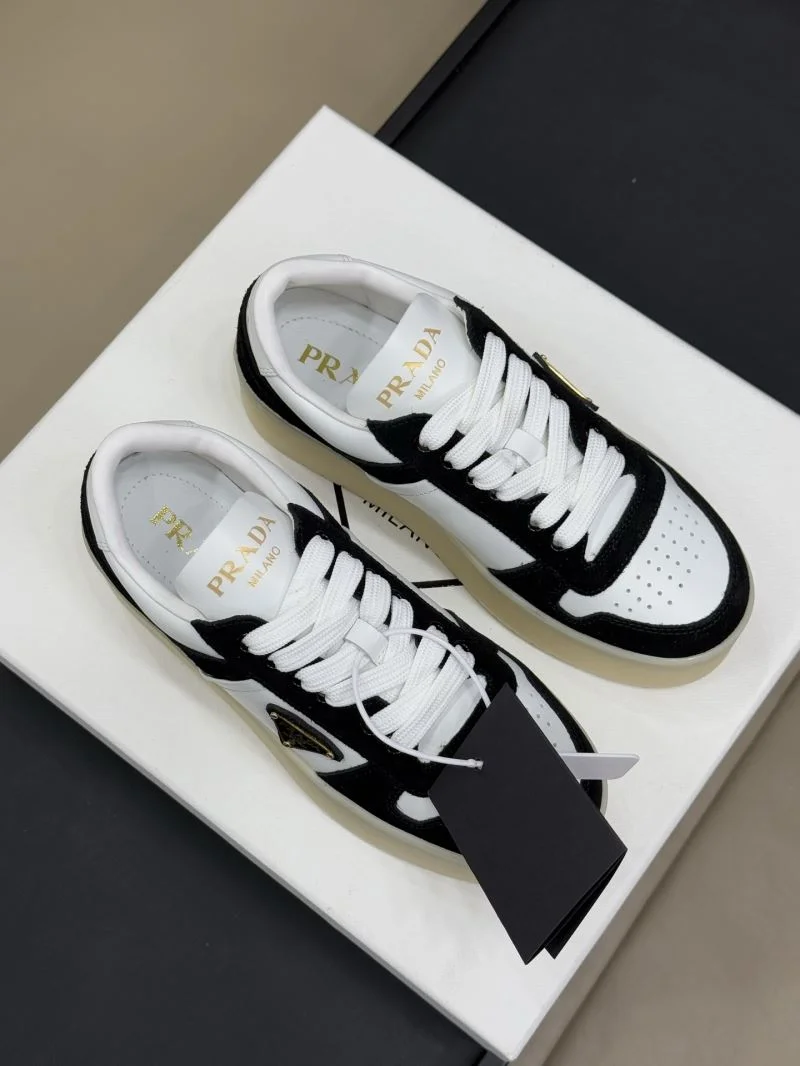 Comfortable Prada Low Shoes 35068