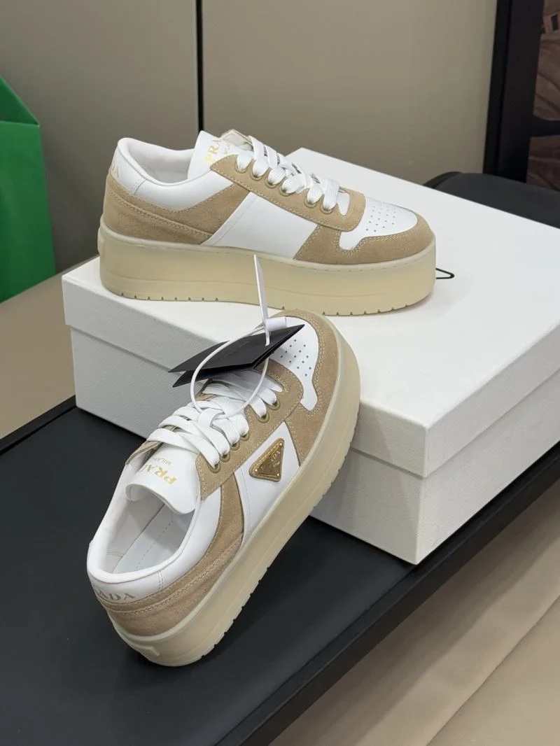 Unisex Prada Low Shoes 35066