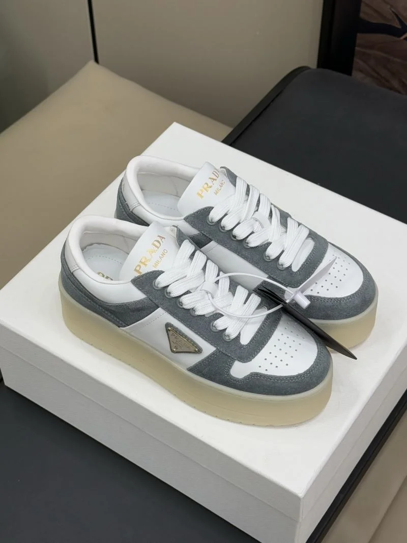 Prada Low Shoes Sporty 35073