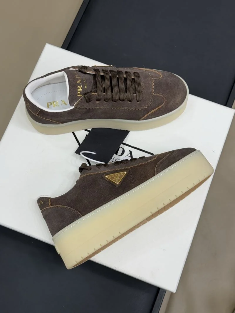 Prada Low Shoes EasyMatch 35063