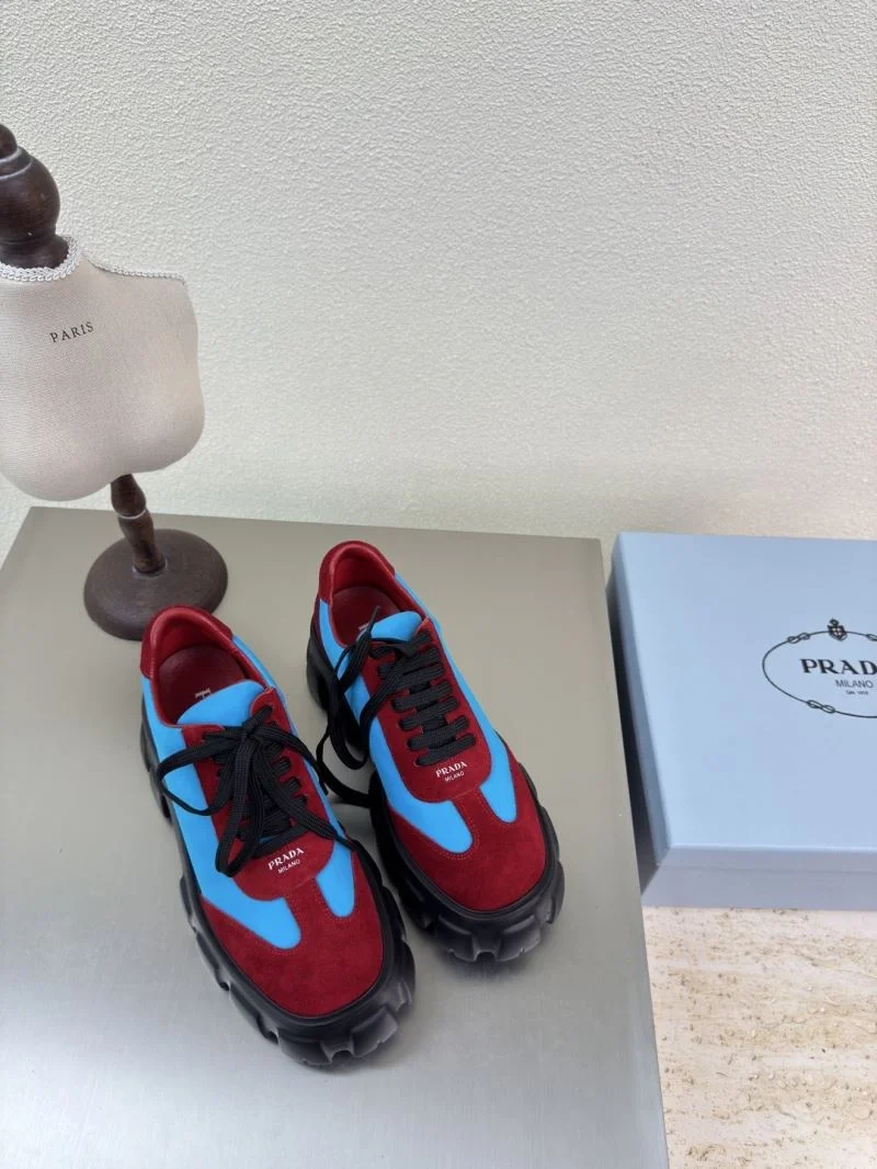 Prada Low Shoes Sleek 35076