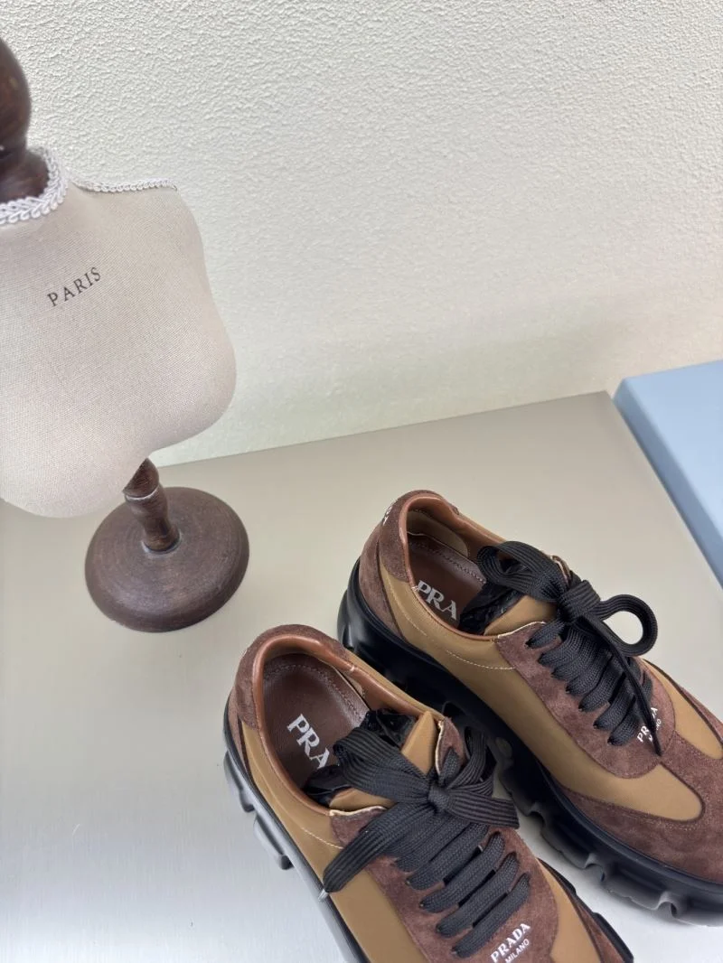 Prada Low Shoes Comfortable 35077