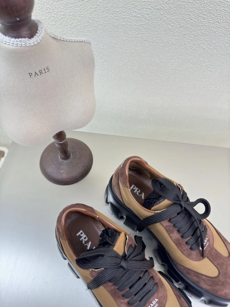 Prada Low Shoes Comfortable 35077