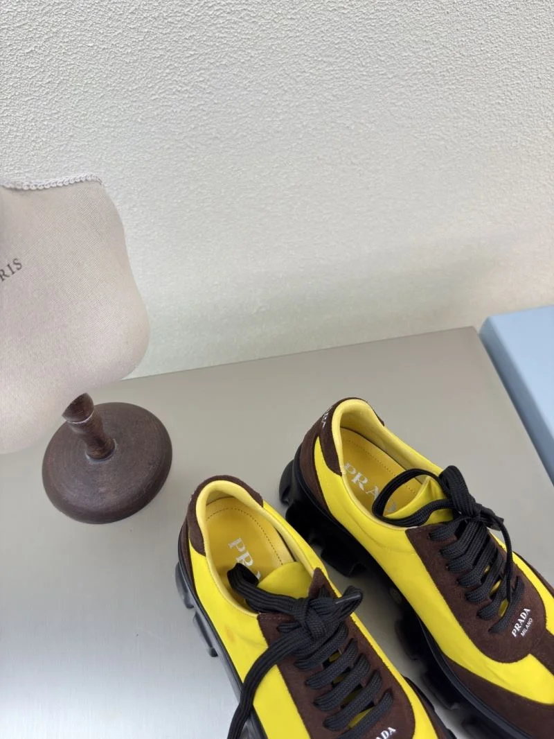 Prada Low Shoes Lightweight 35079