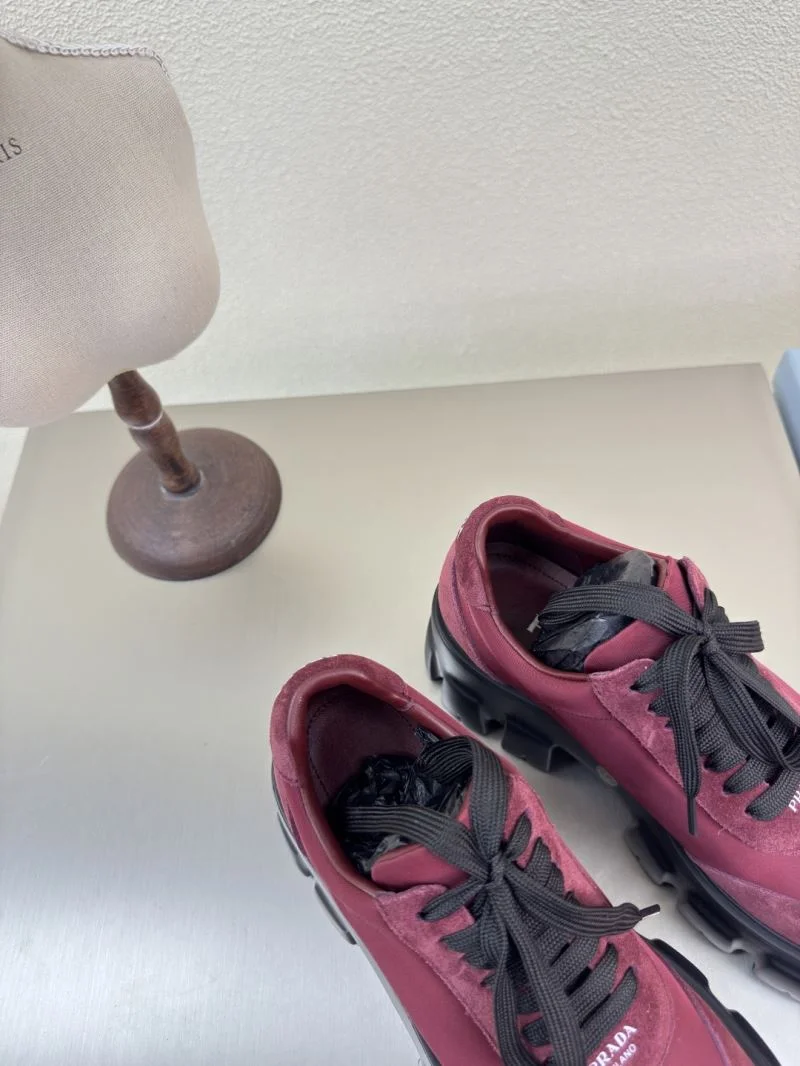 Prada Low Shoes Breathable 35062