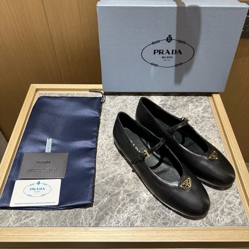 Prada Low Shoes MoistureWicking 34844