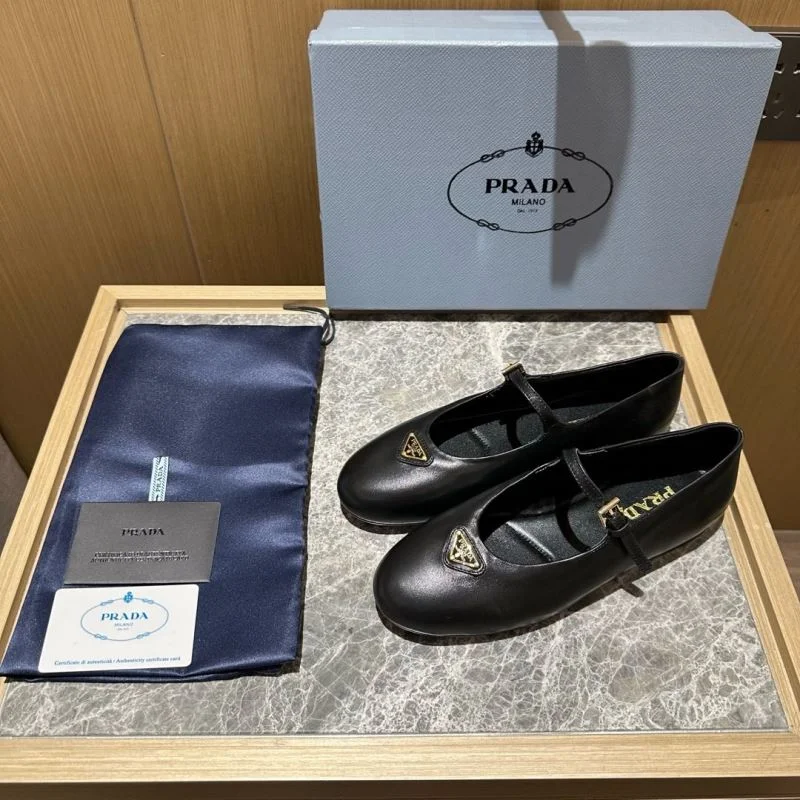 Prada Low Shoes MoistureWicking 34844