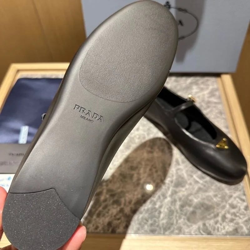 Prada Low Shoes MoistureWicking 34844