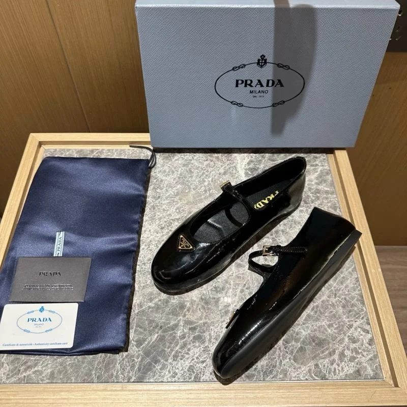 Packable Prada Low Shoes 34843