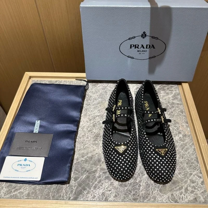 Bright Prada Low Shoes 34835