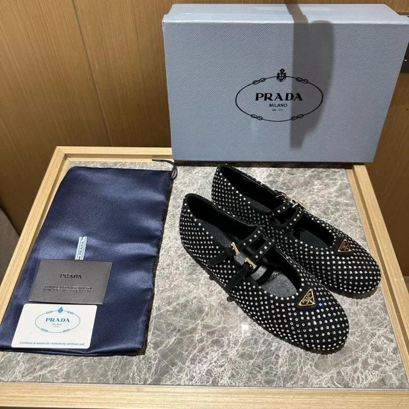 Bright Prada Low Shoes 34835