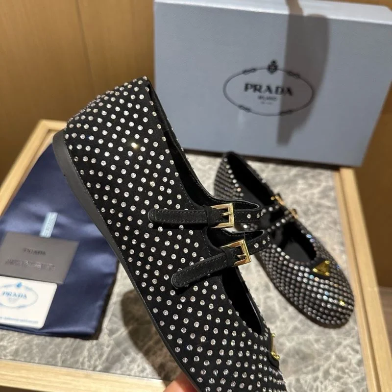 Bright Prada Low Shoes 34835