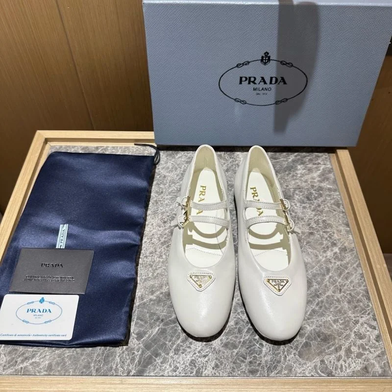 ComfortFit Prada Low Shoes 34839