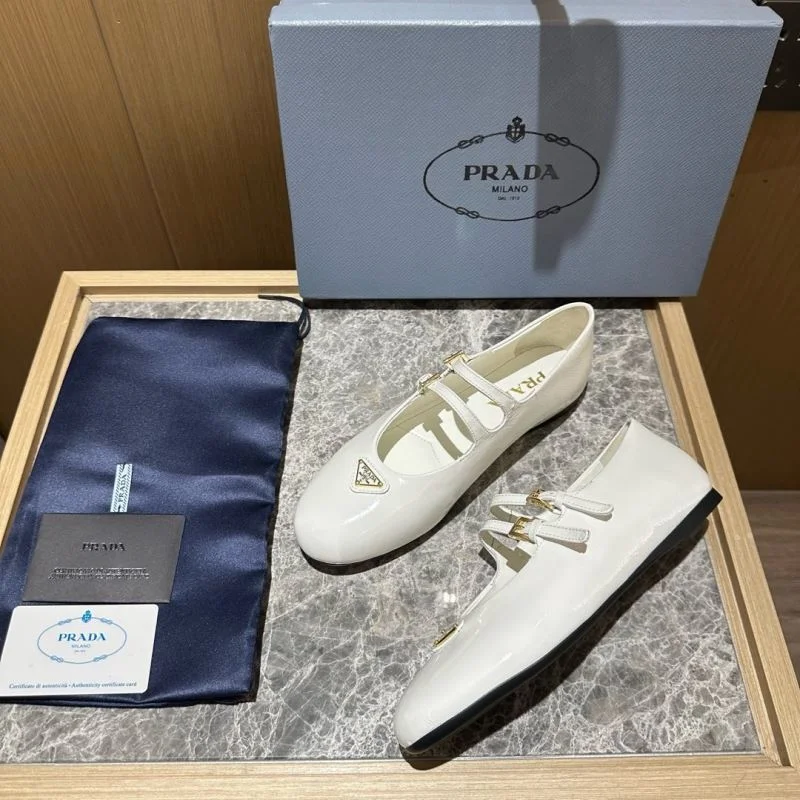 TimelessDesign Prada Low Shoes 34830