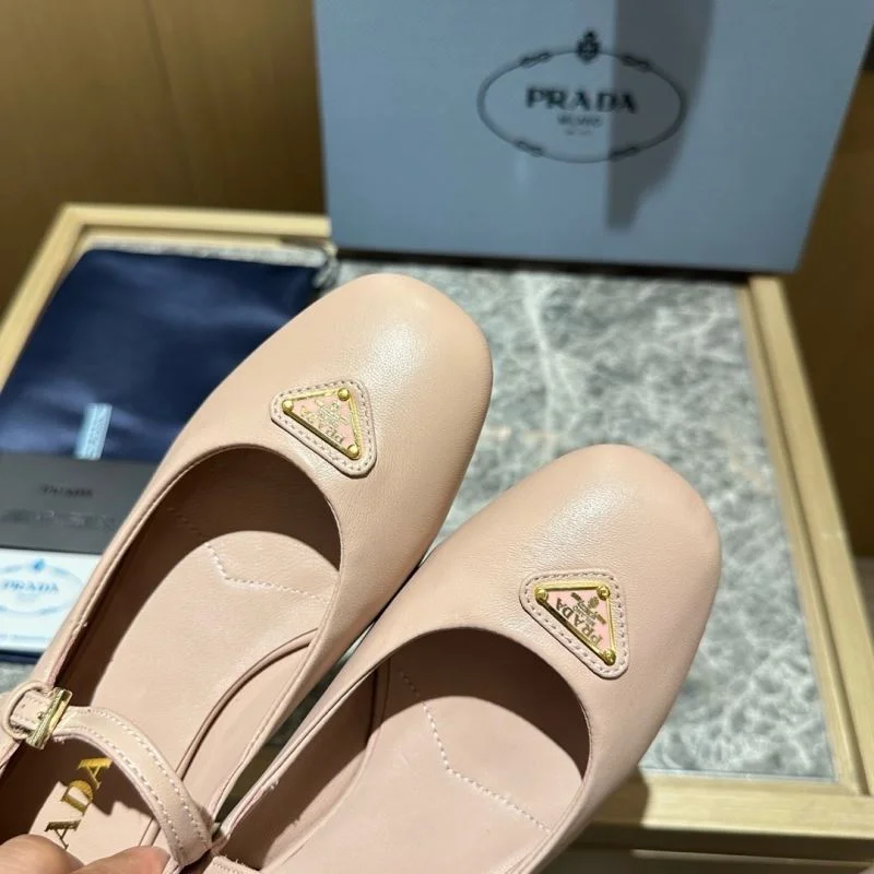 AllSeason Prada Low Shoes 34821