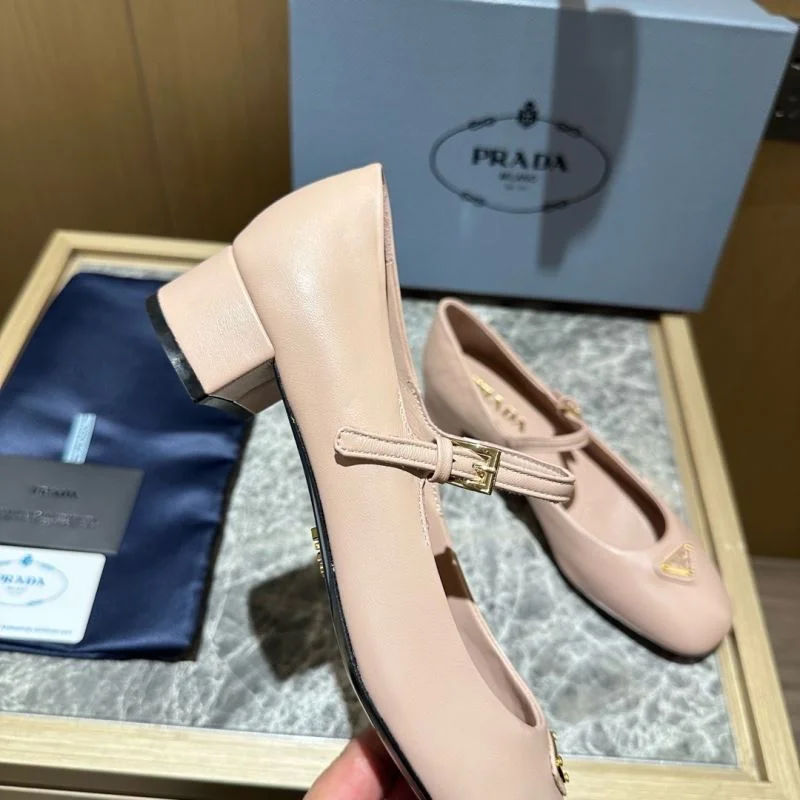 AllSeason Prada Low Shoes 34821