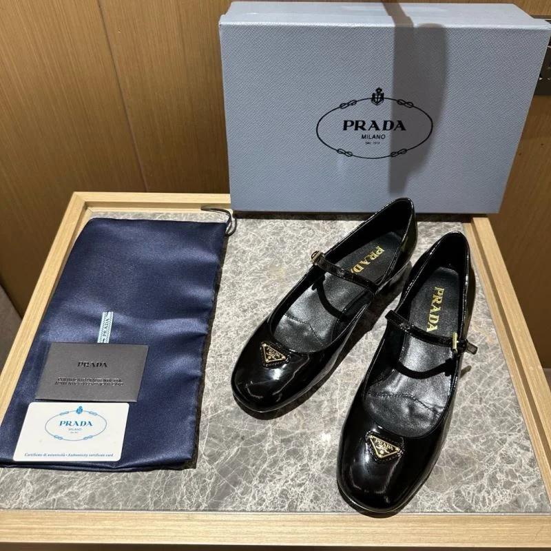 ZeroBulk Prada Low Shoes 34832