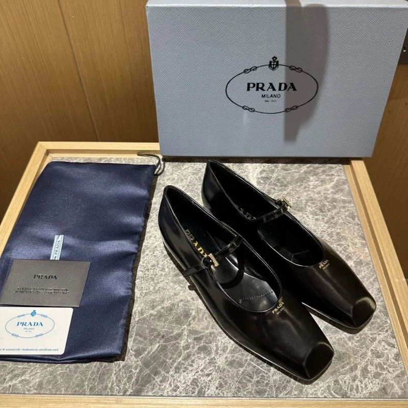 Efficient Prada Low Shoes 34814