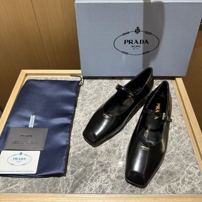 Efficient Prada Low Shoes 34814