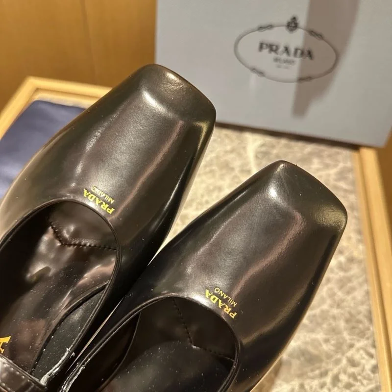 Efficient Prada Low Shoes 34814
