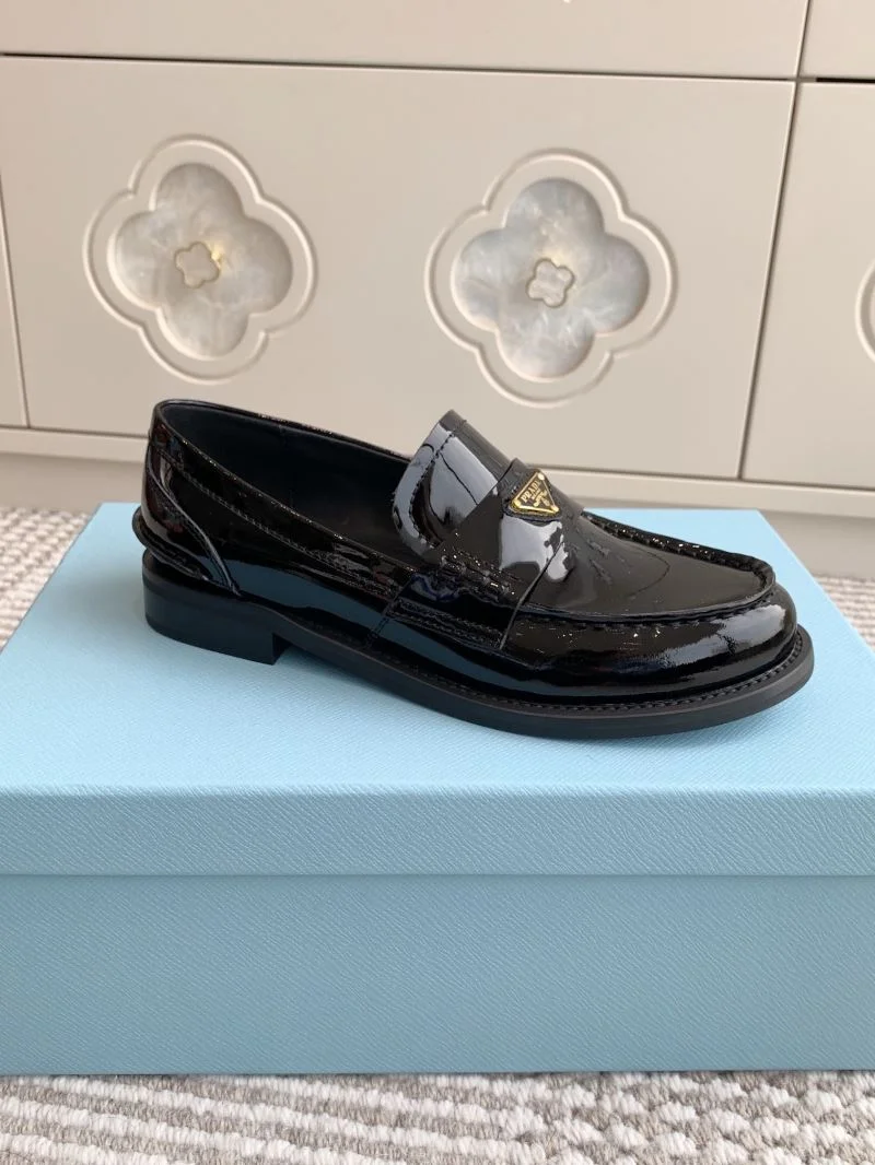 Bright Prada Low Shoes 34822