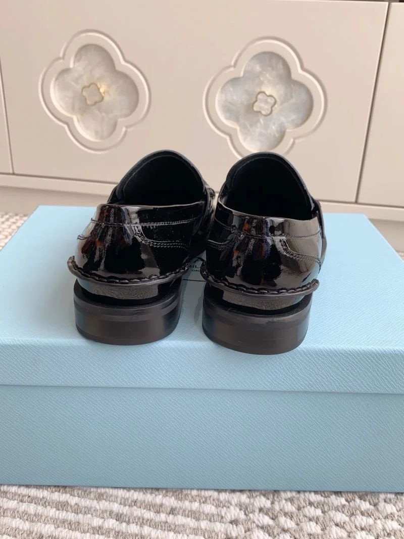 Bright Prada Low Shoes 34822