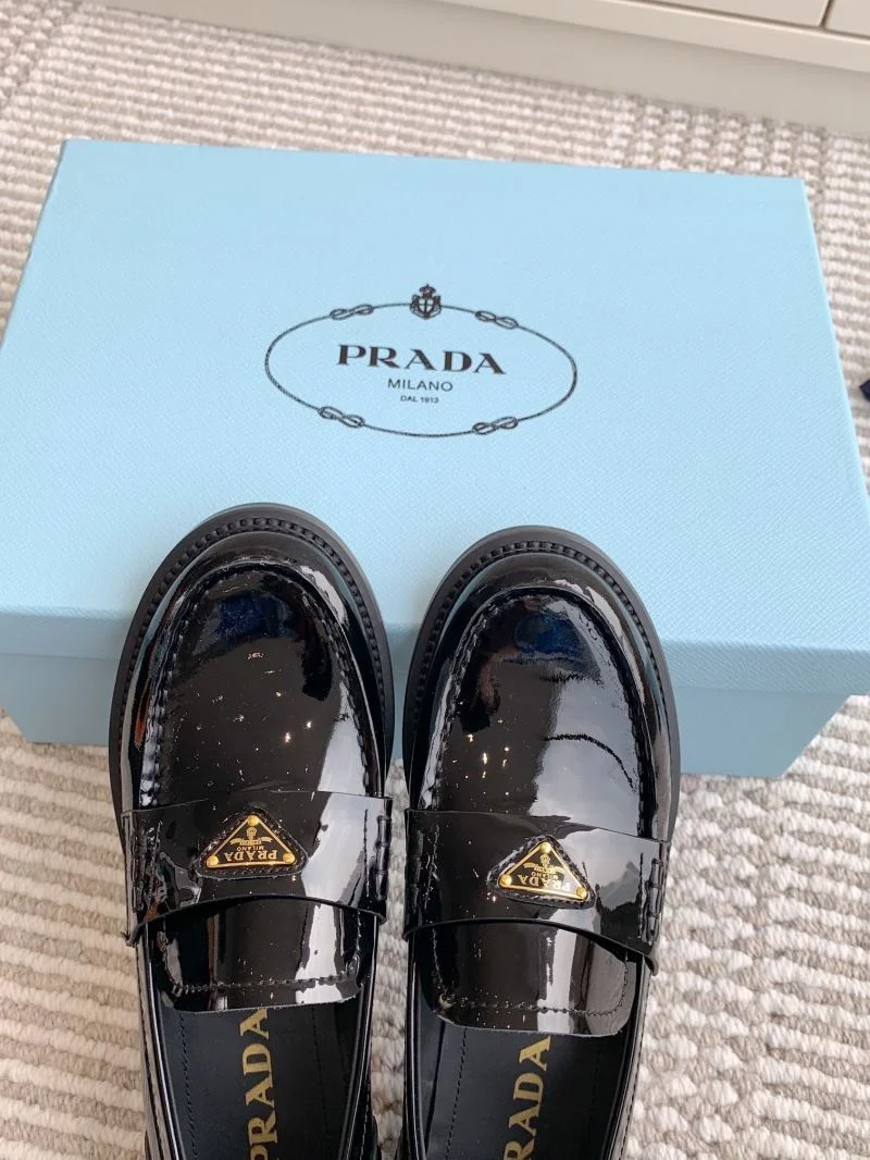 Bright Prada Low Shoes 34822
