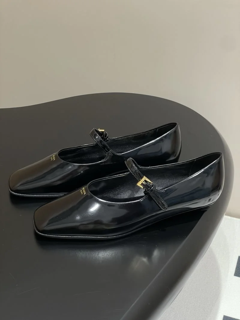 Prada Low Shoes Refined 34815