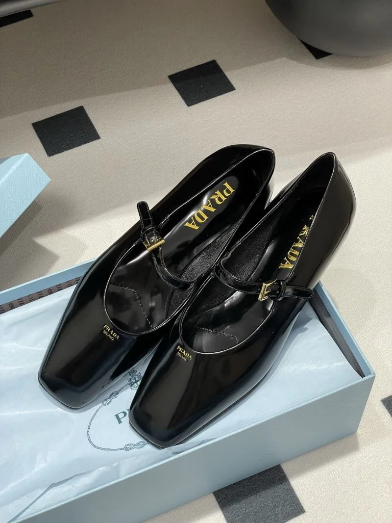 Prada Low Shoes Refined 34815