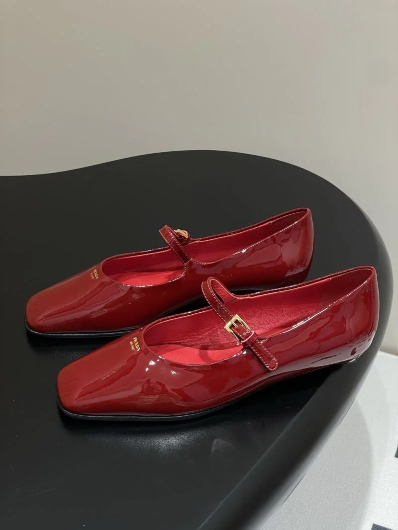 QuickDry Prada Low Shoes 34811