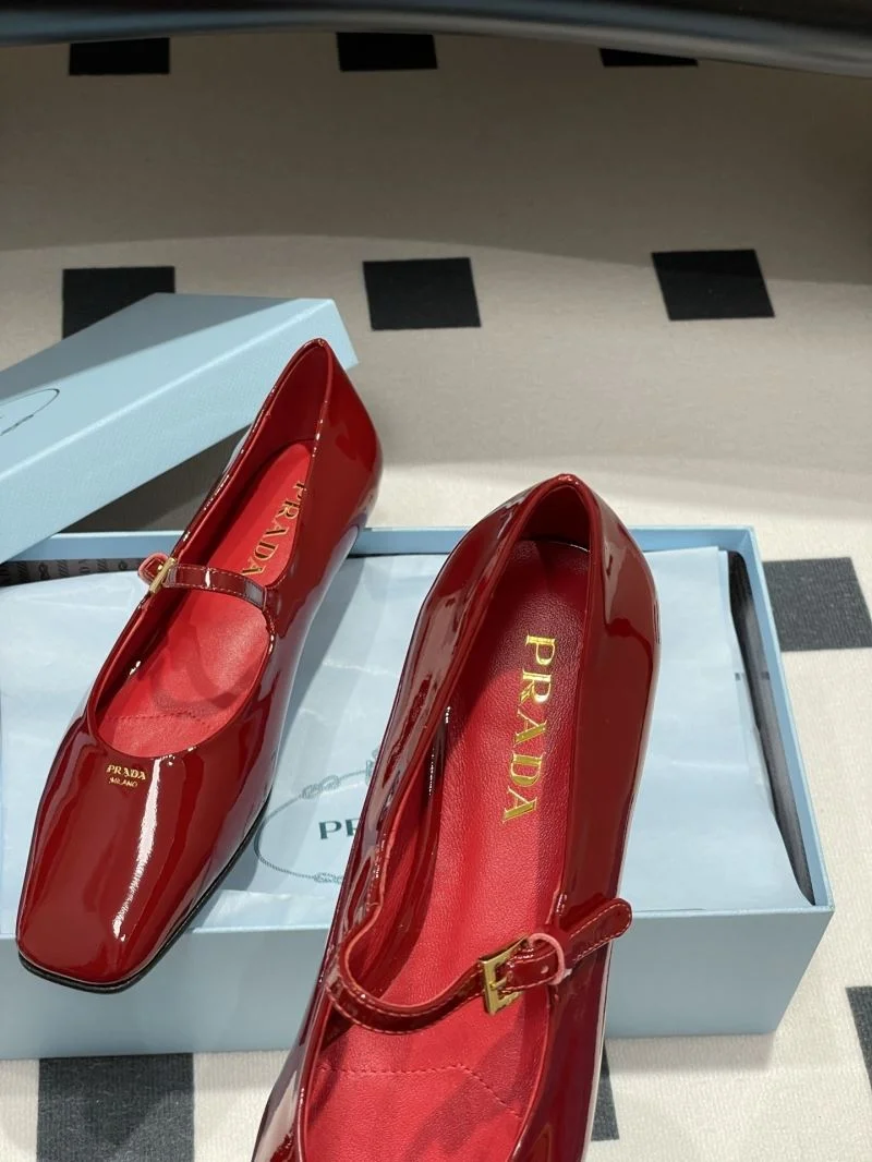 QuickDry Prada Low Shoes 34811