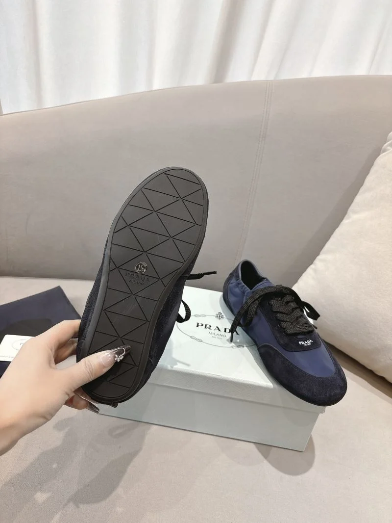 Prada Low Shoes DailyWear 34805