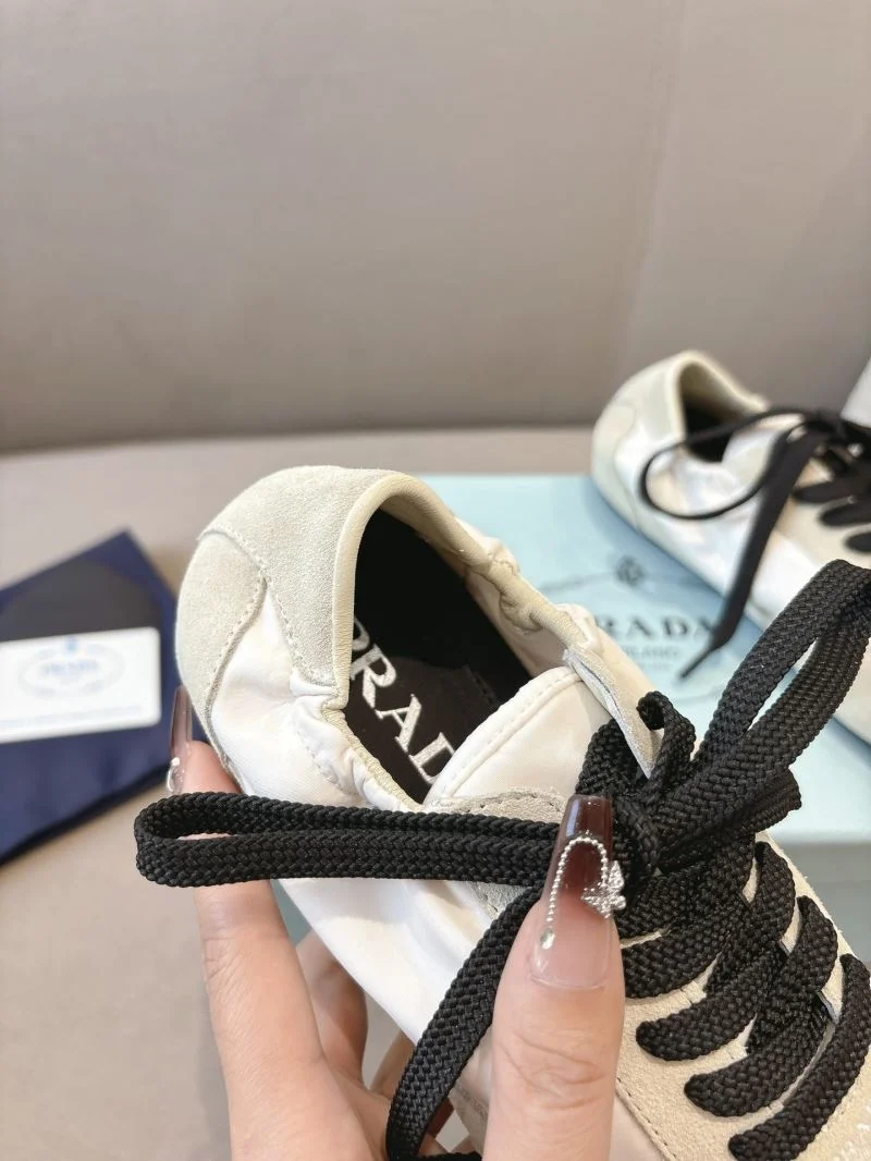 Prada Low Shoes Functional 34803