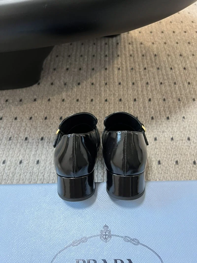 Prada Low Shoes Timeless 34794